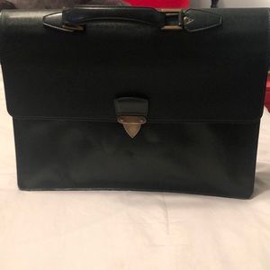 Louis Vuitton Bags - Auth Louis Vuitton Taiga Green Business #3650L11 Louis Vuitton Bags - Auth Louis Vuitton Taiga Green Business #3650L11